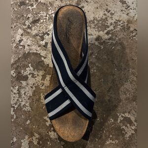 Women’s size 11 Wedge